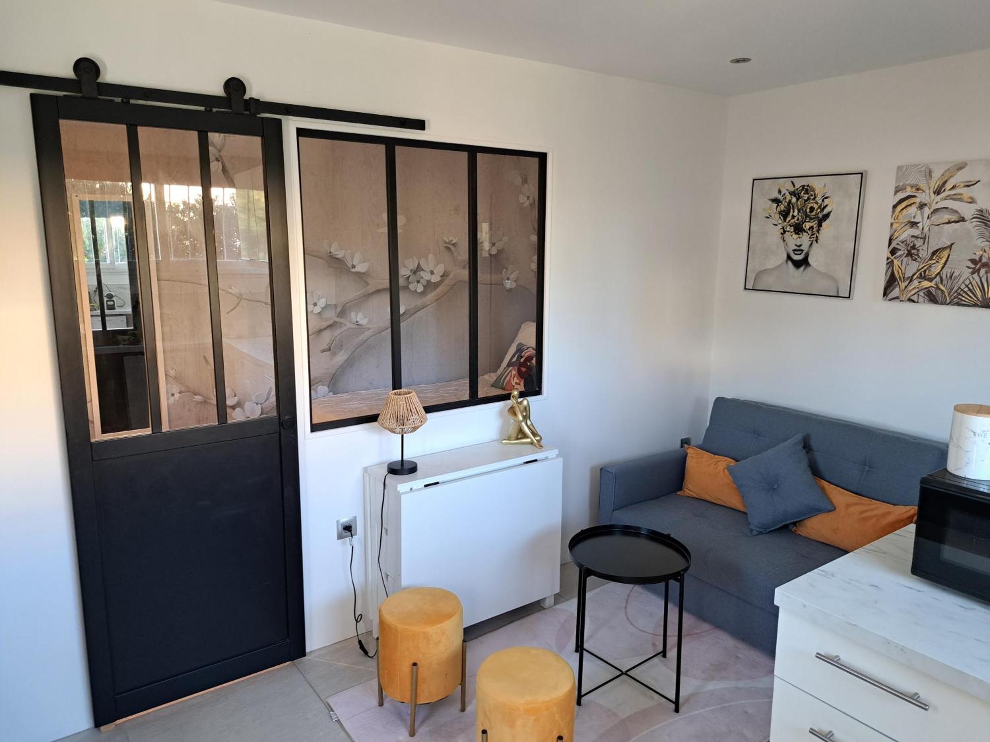 Seduisant Studio Avec Cour Privative La Crau Exterior foto
