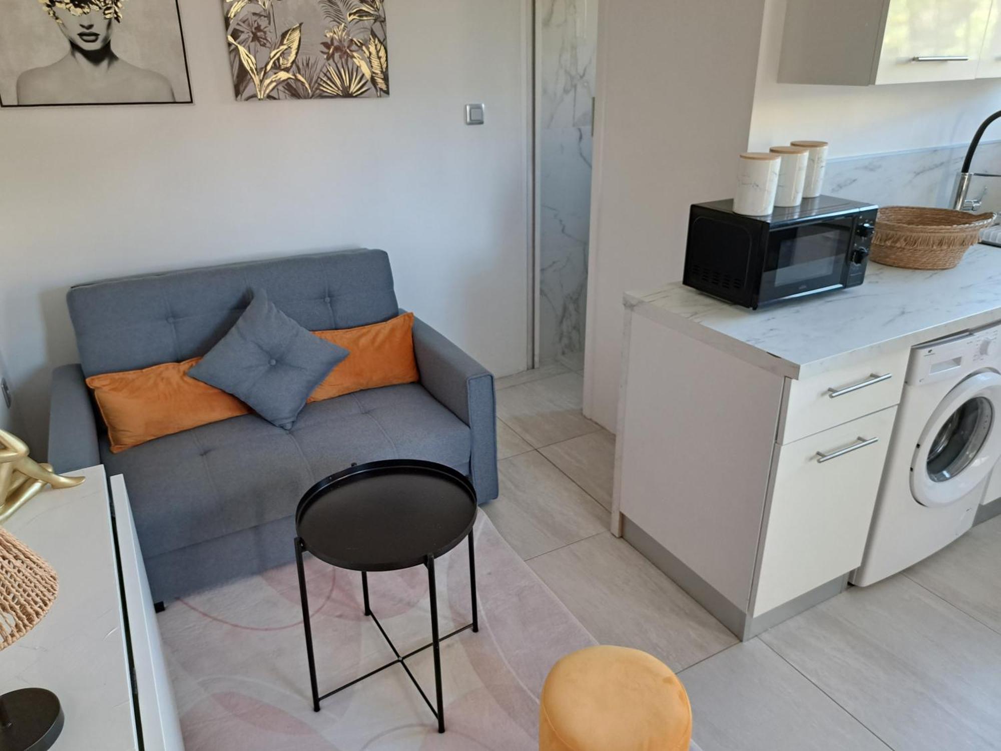 Seduisant Studio Avec Cour Privative La Crau Exterior foto