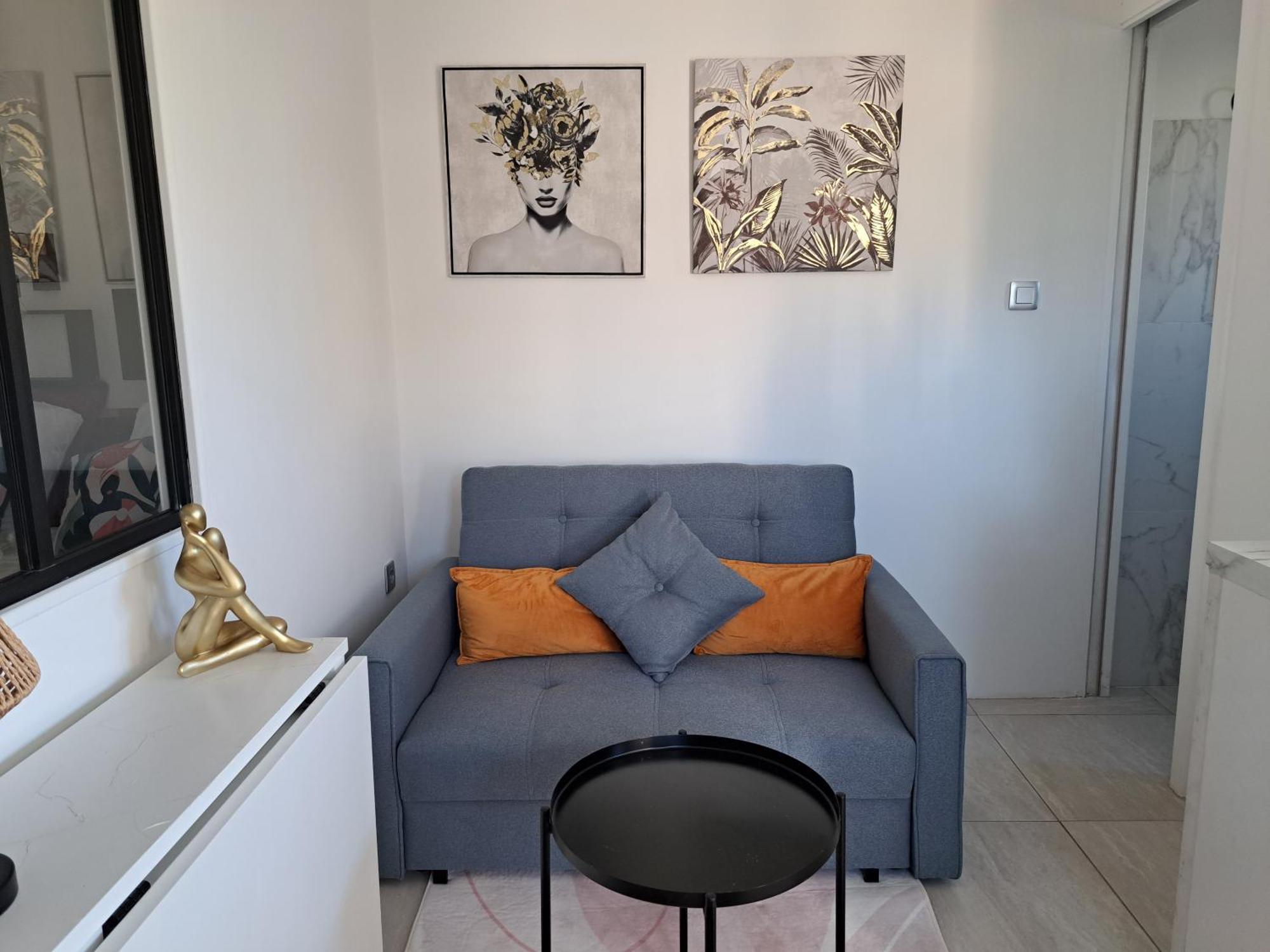 Seduisant Studio Avec Cour Privative La Crau Exterior foto